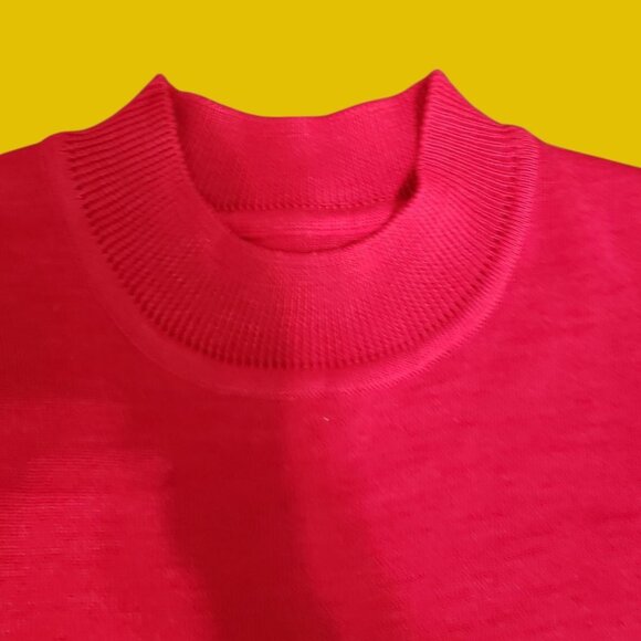 Ribbed Knit Mock neck Short Sleeve Top Red size Medium - Picture 5 of 6
